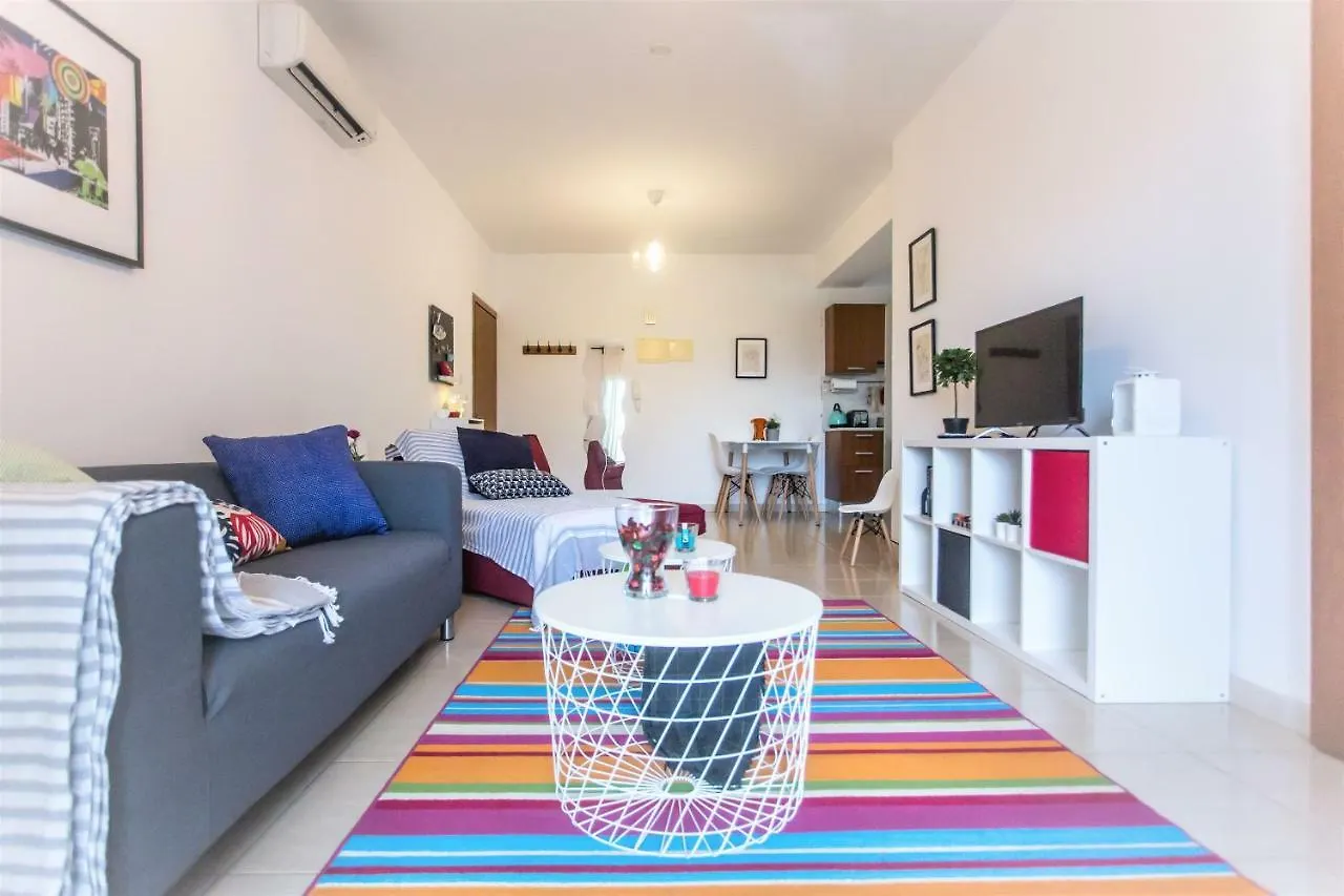 Apartment Yippee! City Center Larnaca